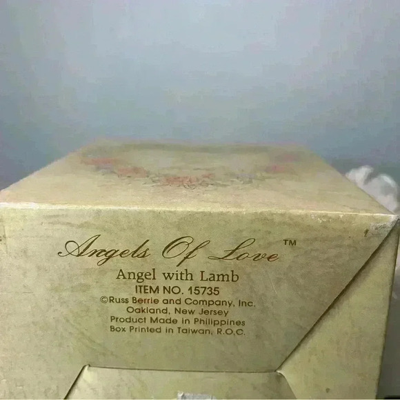 RUSS  Berrie Angels Of Love “Angel W Lamb” 5inch  CHERUB FIGURE (#15735) - Picture 8 of 8